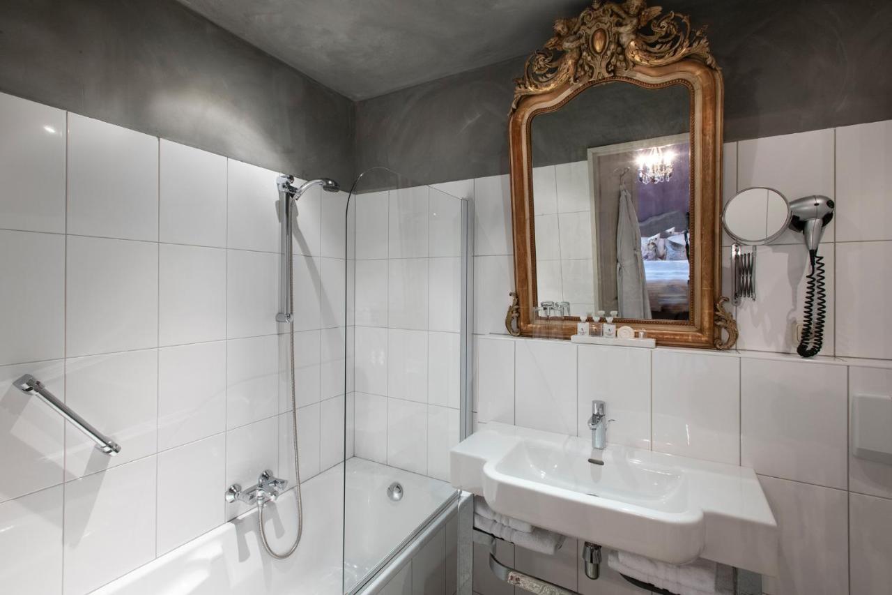 אדם L'Auberge Damhotel מראה חיצוני תמונה